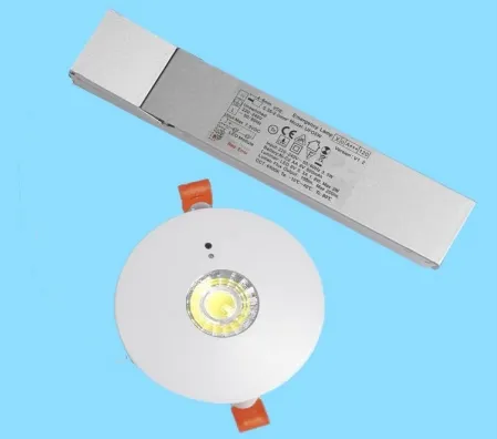 Downlight Panik Notausgang Fluchtwegschild Licht 3h IP65 Batterie Einkaufszentrum Werkstatt Mall 8