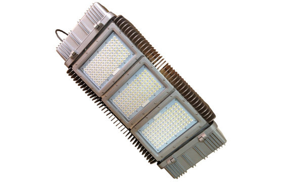  Chips LED Stadium Lights 58960 Lumen 600 Watt For Stadium Lighting